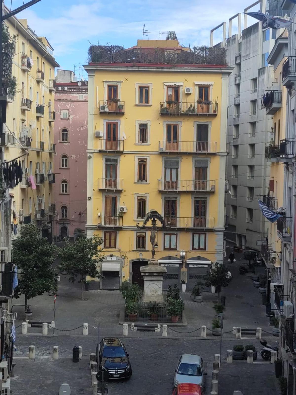 Staicca Rooms Napoli Esterno foto